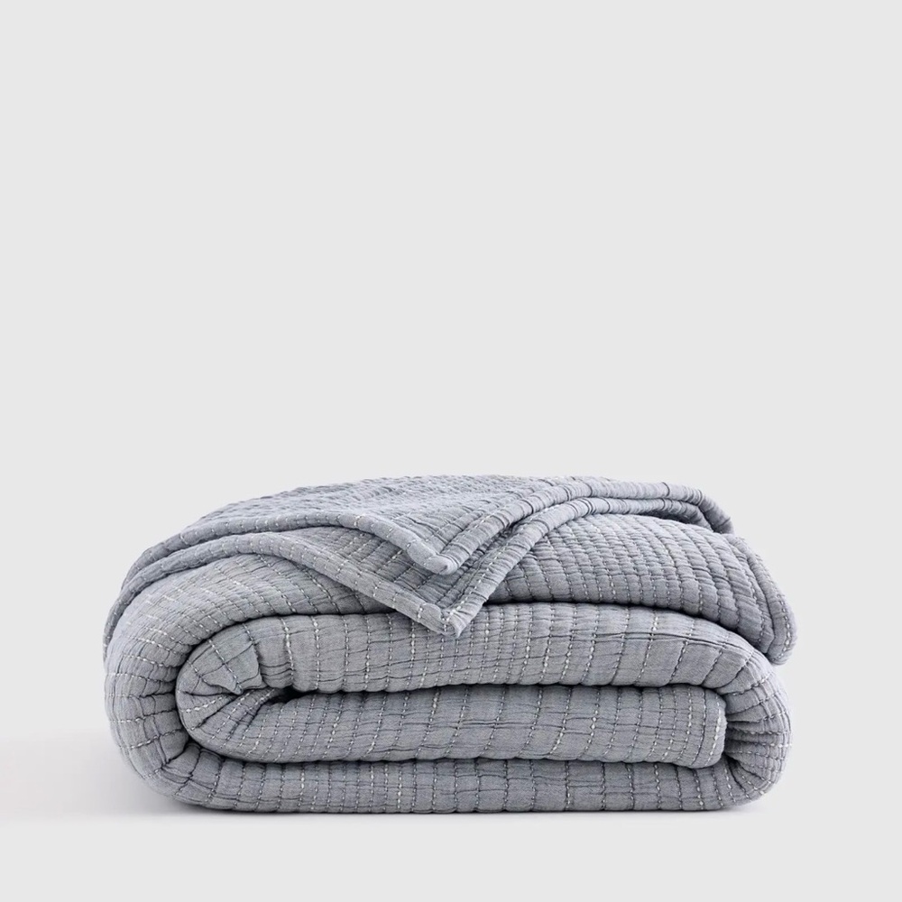 Quince Organic Cotton Stitch Quilt Coverlet in Blue Twin 1382